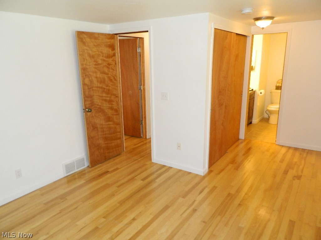 9772 Chardon Road Chardon, OH 44024 - Photo 15 of 35 Owner's Suite with Large Closet and En-Suite Bath