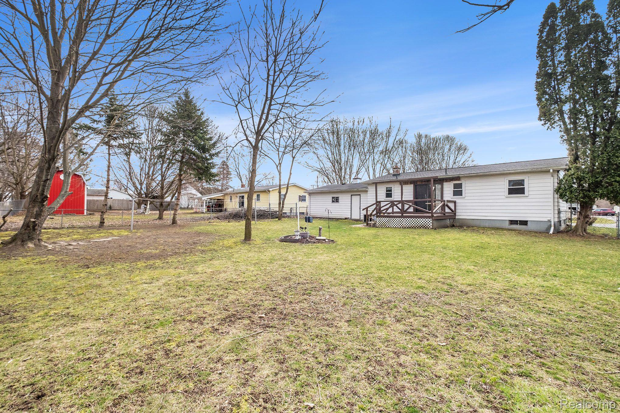 4391 East Carpenter Road Flint, MI 48506 - Photo 14 of 17 Gallery Image 14