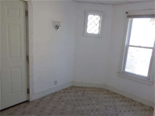 39 Mapledell Street Springfield, MA 01109 - Photo 11 of 14 Gallery Image 11