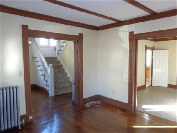 39 Mapledell Street Springfield, MA 01109 - Photo 3 of 14 Gallery Image 3
