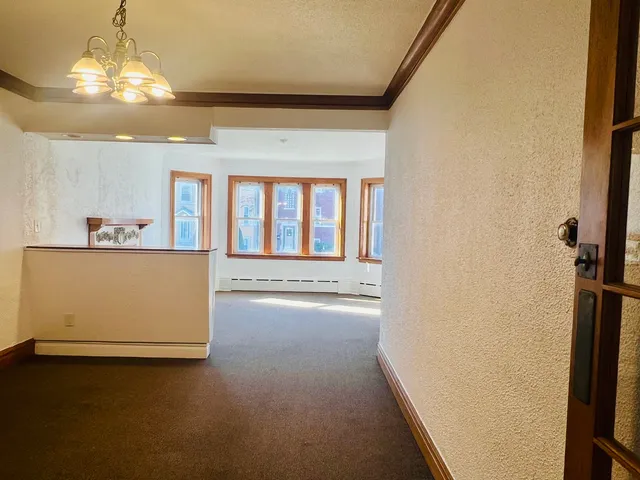 $1,900 | 1827 Gunderson Avenue, Unit ONE, Berwyn, IL 60402