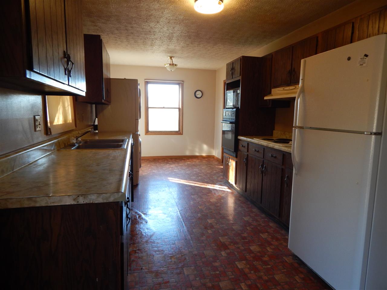 2922 Leatherwood Road Bedford, IN 47421 - Photo 2 of 14