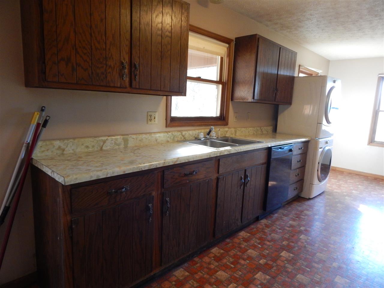 2922 Leatherwood Road Bedford, IN 47421 - Photo 3 of 14