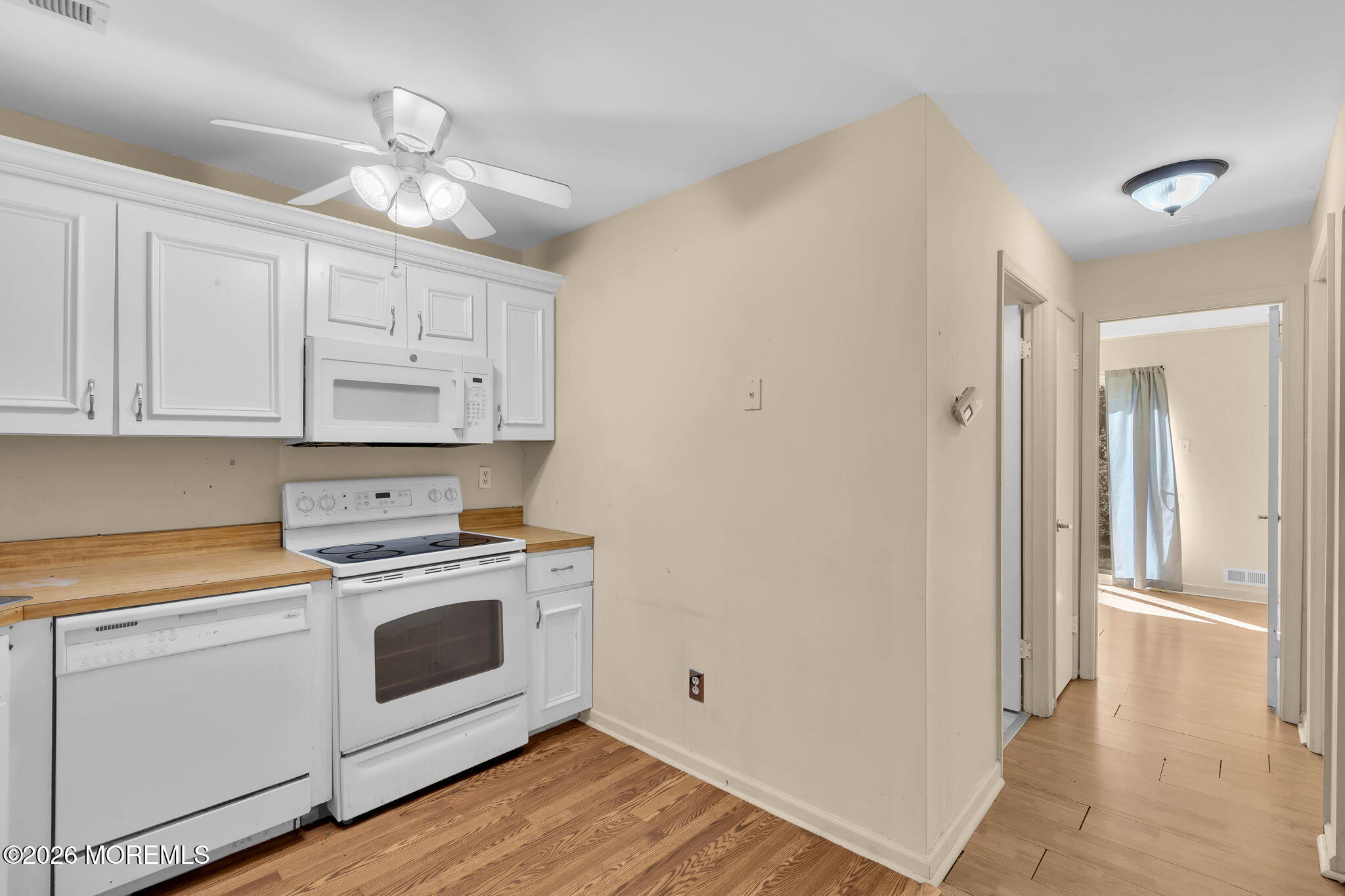 1806 Huntingdon Mews Clementon, NJ 08021 - Photo 9 of 25 13-web-or-mls-DSC08528