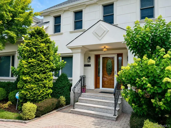 $2,350,000 | 160-31 9th Avenue | Beechhurst