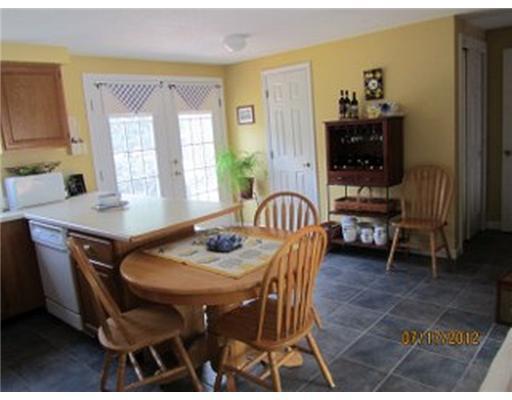 87 Hydrangea Circle, Unit 12 Naples, ME 04055 - Photo 5 of 19 Kitchen.