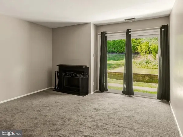 $215,000 | 445 Durham Court, West Deptford, NJ 08051
