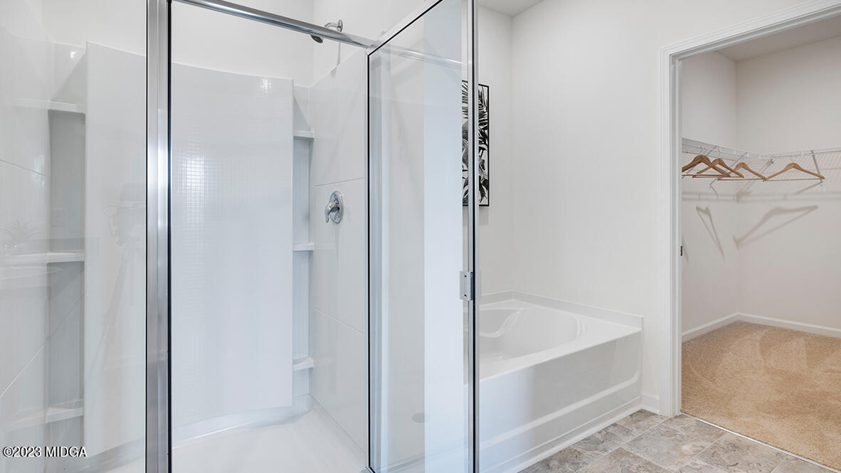 142 Farmers Way, Unit 220 Perry, GA 31069 - Photo 18 of 32 Cali Master Shower