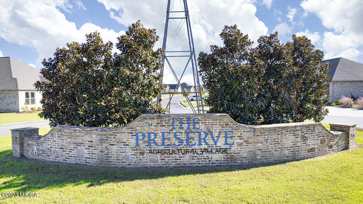 142 Farmers Way, Unit 220 Perry, GA 31069 - Photo 4 of 32 The Preserve at AGV Enterance 1