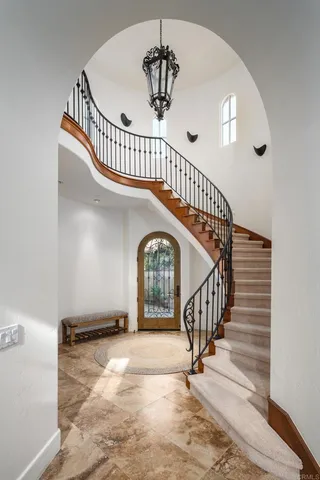 a view of entryway with a front door