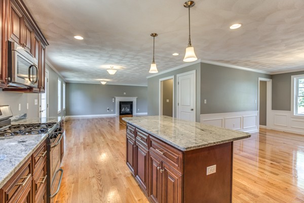 48 Bridle Road Billerica, MA 01821 - Photo 13 of 30 Gallery Image 13
