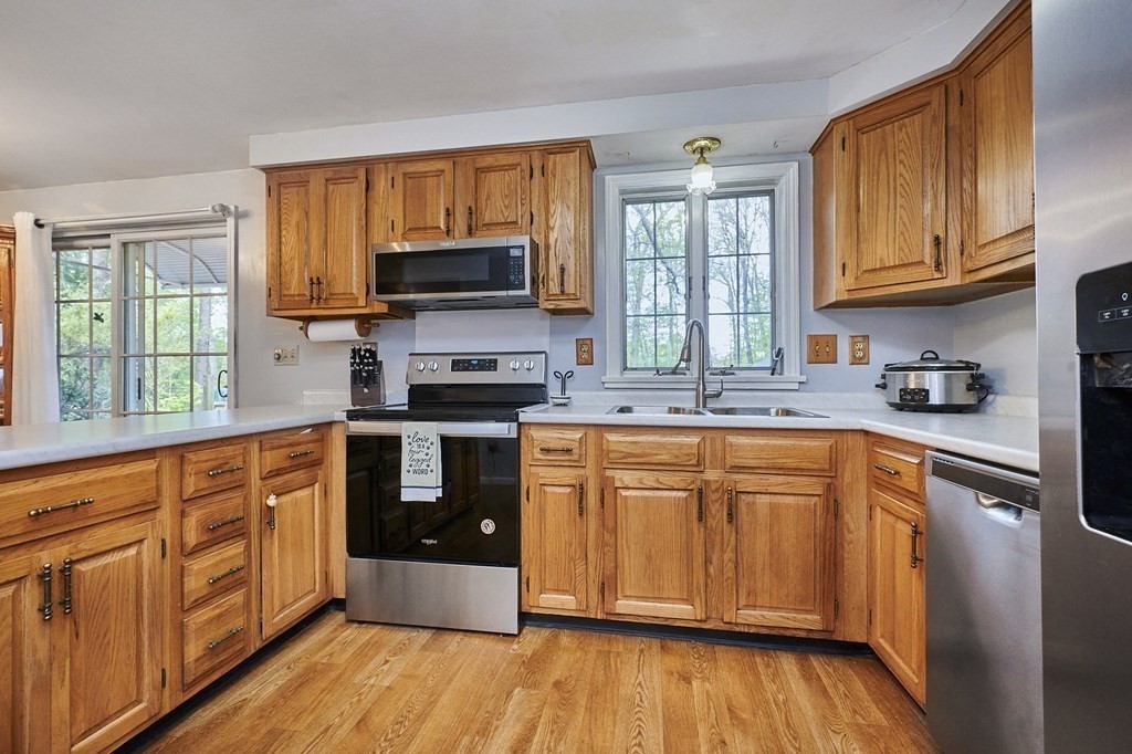 78 Long Plain Road Whately, MA 01373 - Photo 9 of 34 Gallery Image 9