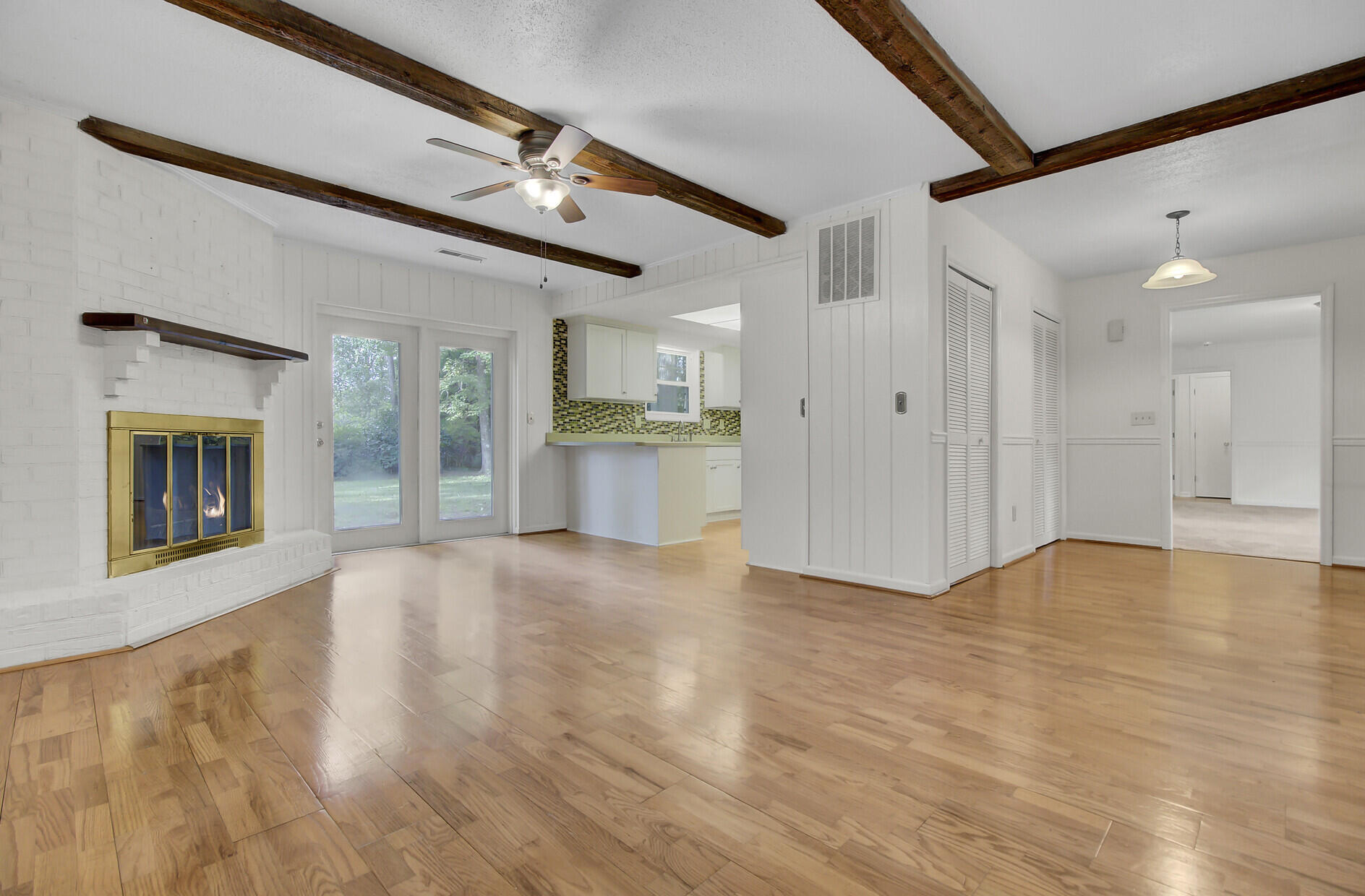 111 Sweetbriar Road Summerville, SC 29485 - Photo 3 of 31 07_7_mls