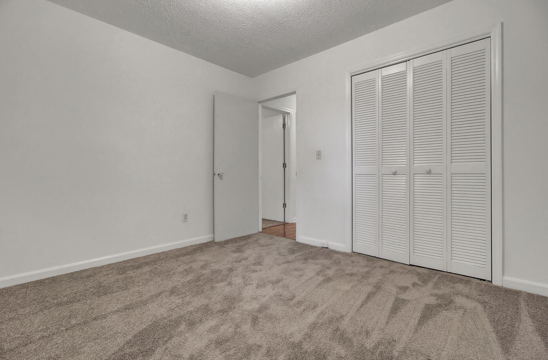 111 Sweetbriar Road Summerville, SC 29485 - Photo 23 of 31 21_21_mls