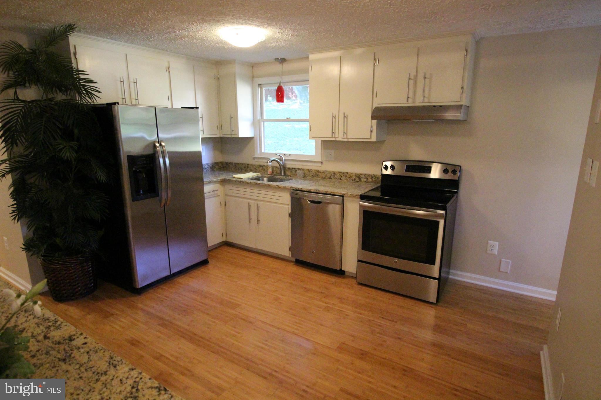 59 Poplar View Road Front Royal, VA 22630 - Photo 10 of 20 Kitchen