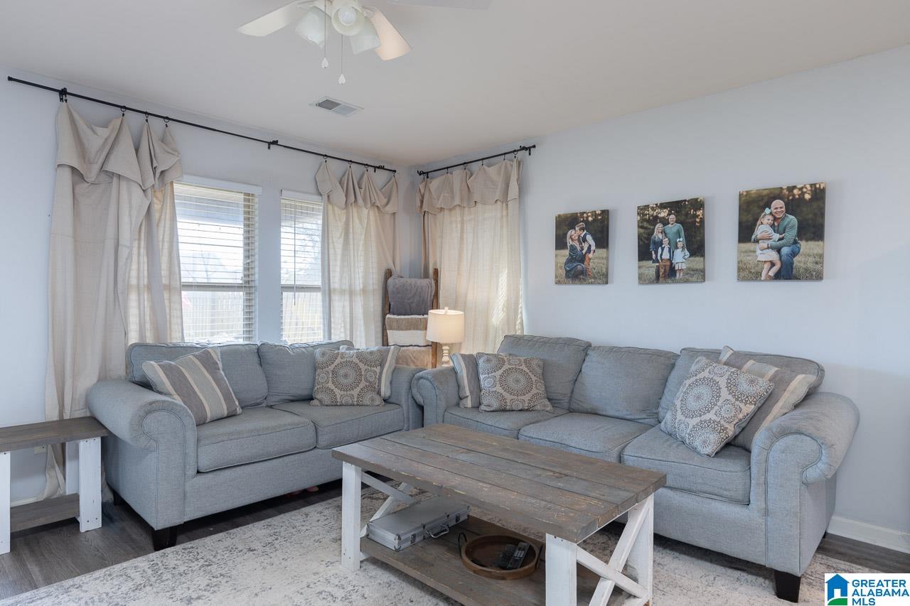 373 Reed Way Kimberly, AL 35091 - Photo 2 of 30 Gallery Image 2