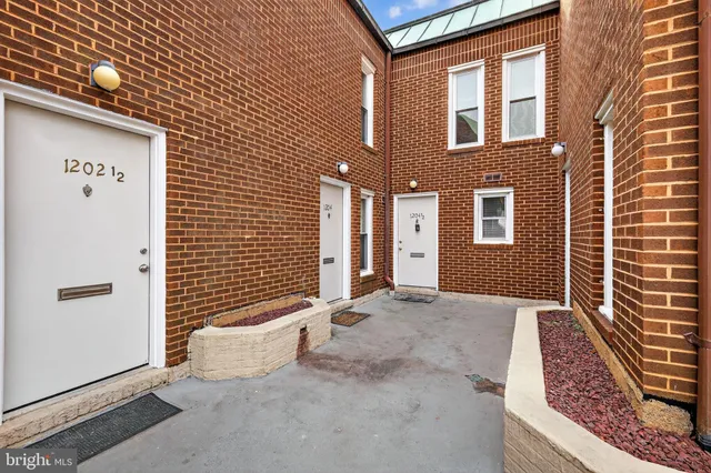 $2,625 | 1204 1/2 33rd Street Northwest, Washington, DC 20007