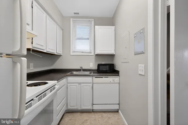 $2,625 | 1204 1/2 33rd Street Northwest, Washington, DC 20007