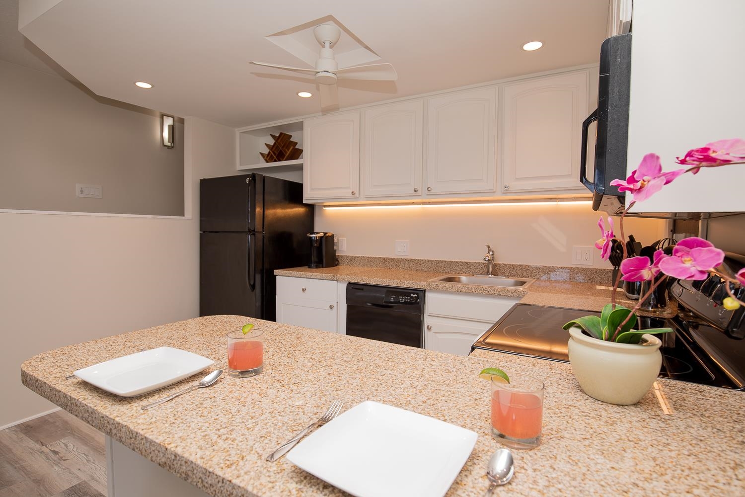 3875 Lower Honoapiilani Road, Unit A207 Lahaina, HI 96761 - Photo 5 of 16