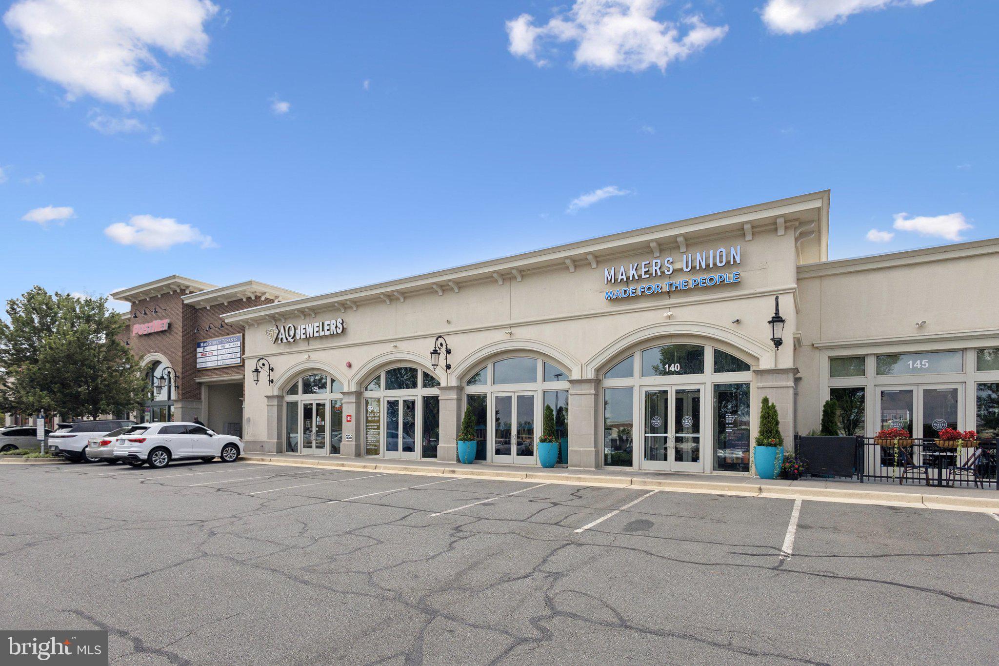 42761 Hay Road Ashburn, VA 20147 - Photo 31 of 46 a view of multiple building