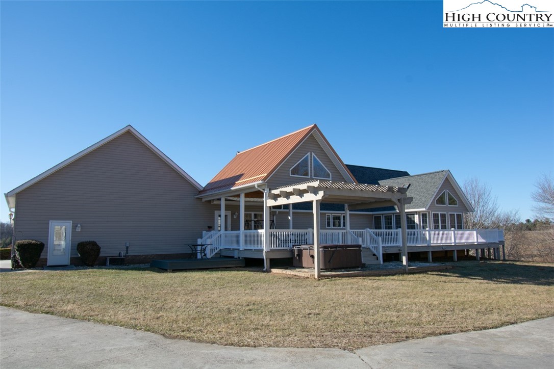 1876 Chestnut Hill Road Crumpler, NC 28617 - Photo 3 of 5 Gallery Image 3