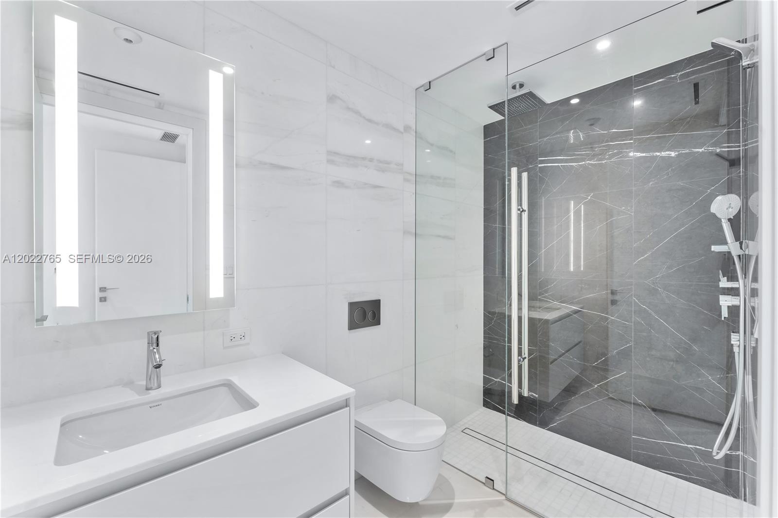 300 Biscayne Blvd Way, Unit 1802 Miami, FL 33131 - Photo 26 of 50