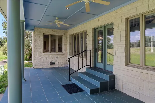 a view of an entryway of house