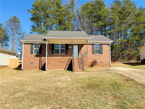 $1,825 | 4806 Shady Pine Drive, Greensboro, NC 27455