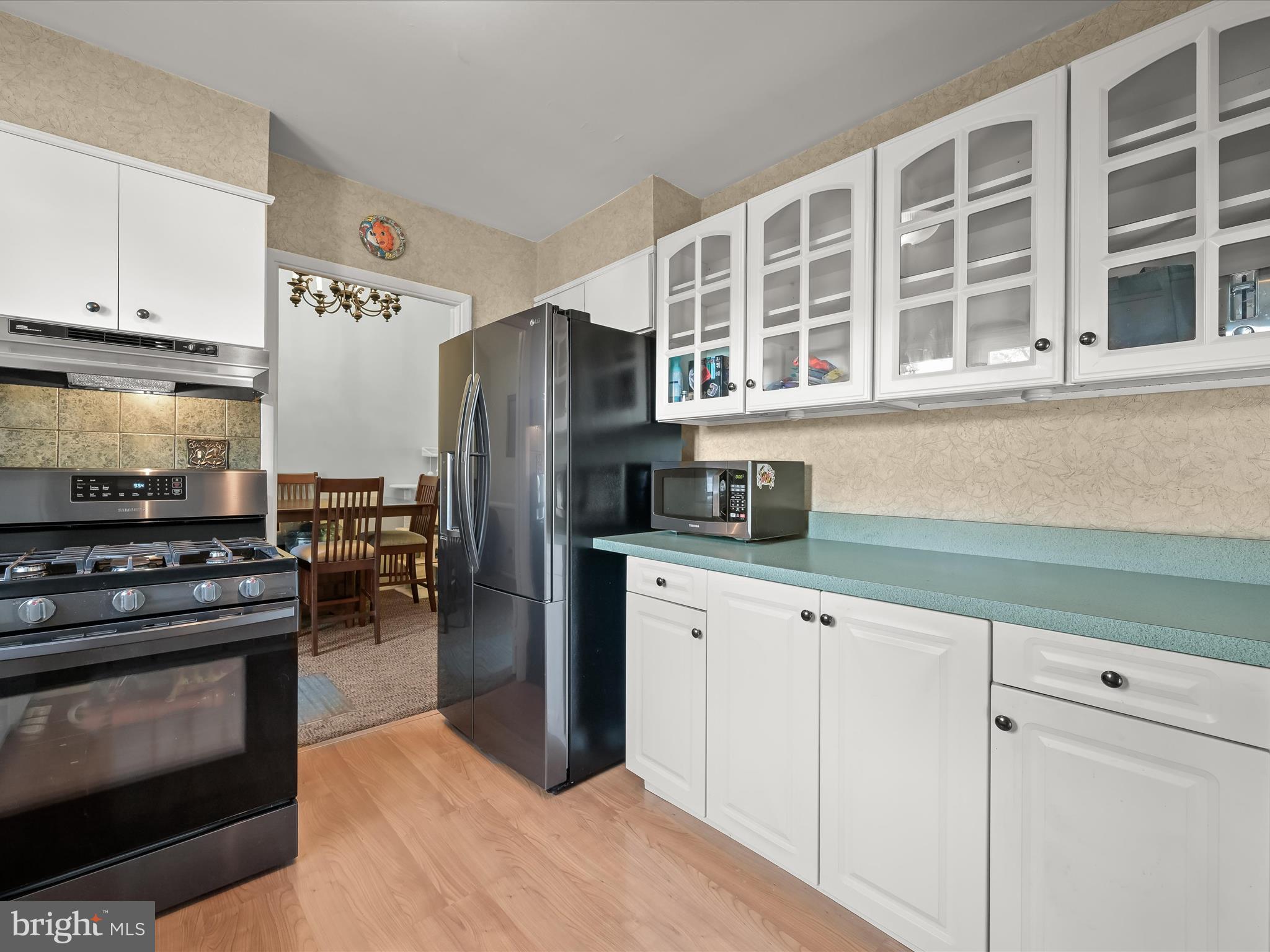 413 North Hammonds Ferry Road Linthicum Heights, MD 21090 - Photo 19 of 36 Kitchen