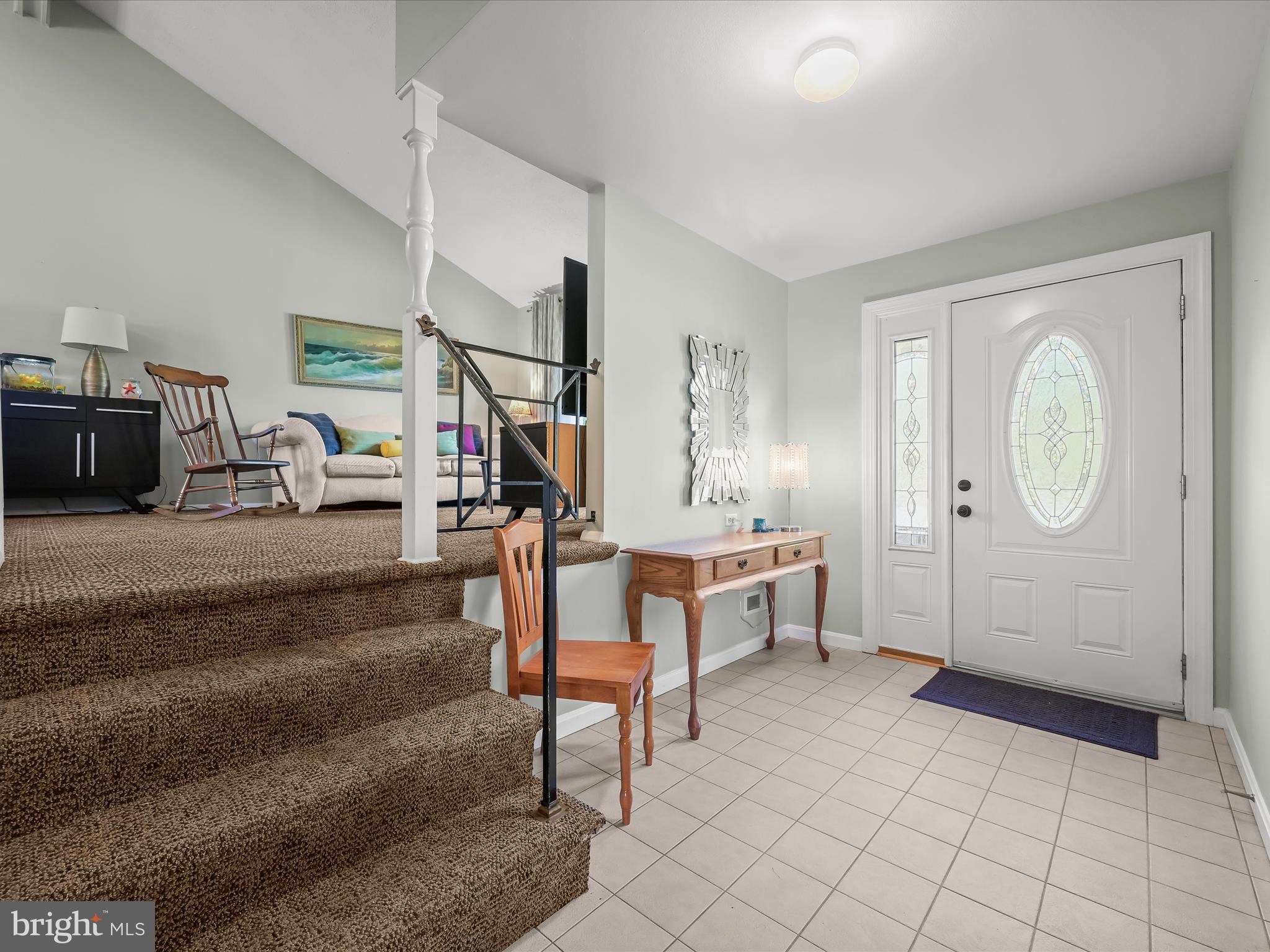 413 North Hammonds Ferry Road Linthicum Heights, MD 21090 - Photo 10 of 36 Foyer
