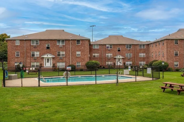 $280,000 | 10 Colonial Village Drive, Unit 2, Arlington, MA 02474