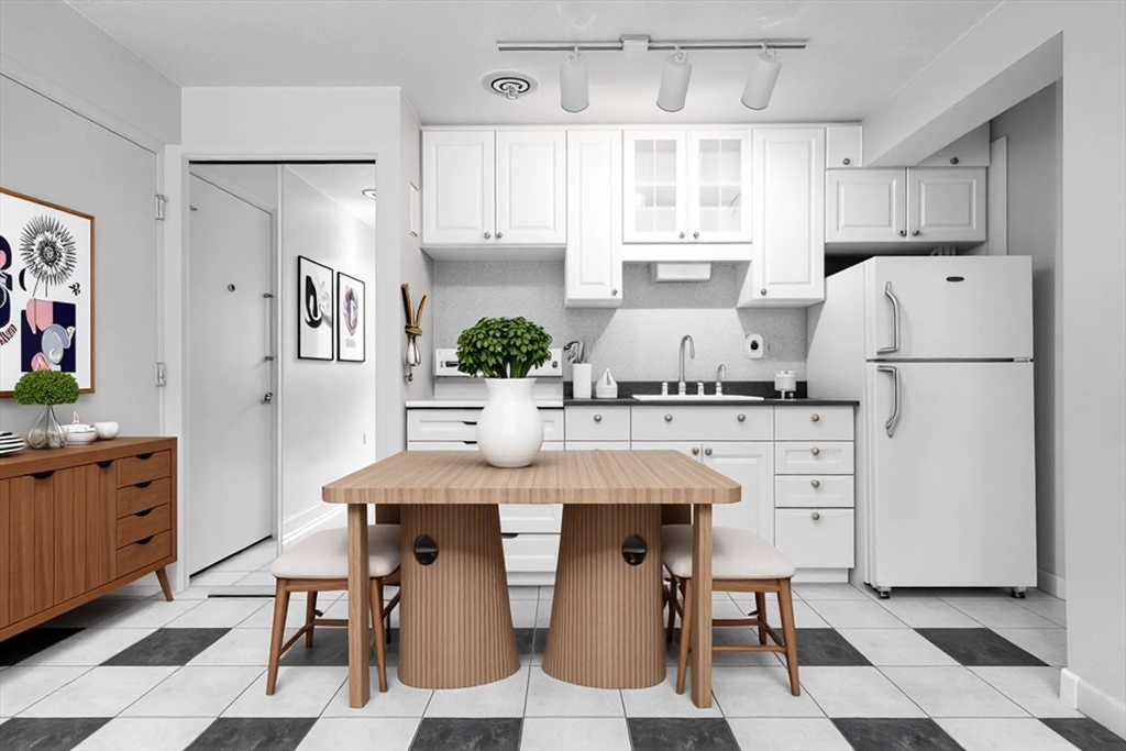 10 Colonial Village Drive, Unit 2 Arlington, MA 02474 - Photo 3 of 21