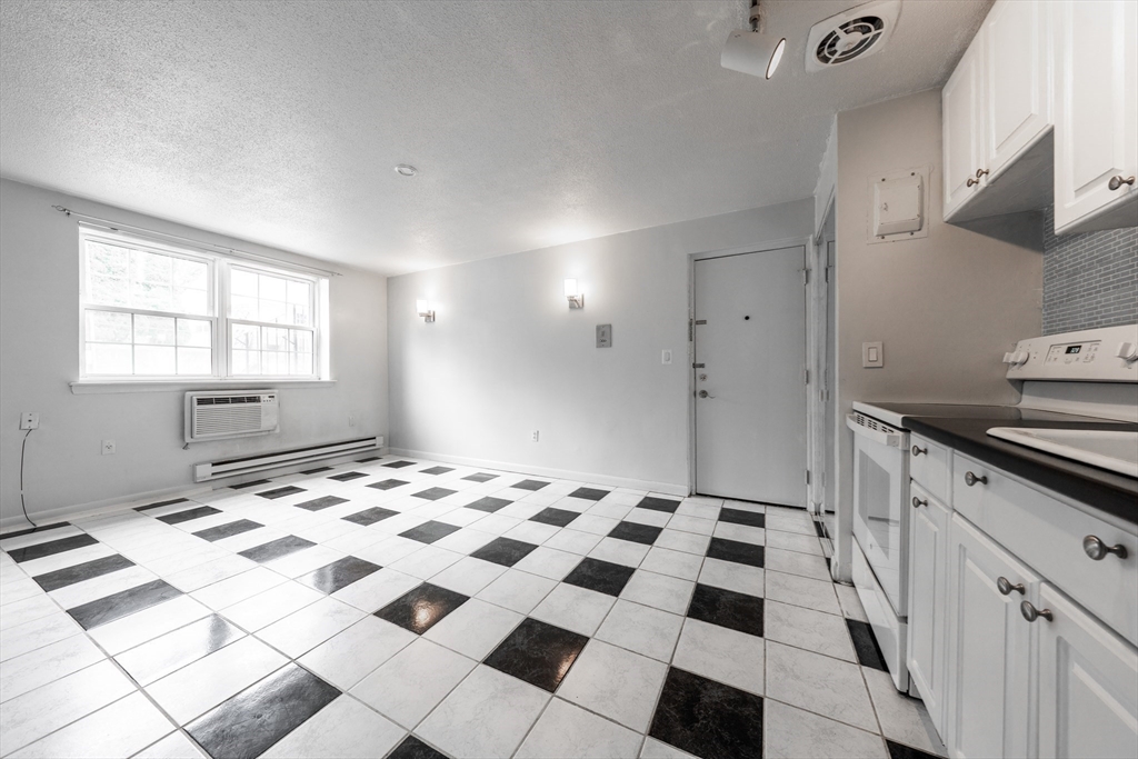 10 Colonial Village Drive, Unit 2 Arlington, MA 02474 - Photo 7 of 21