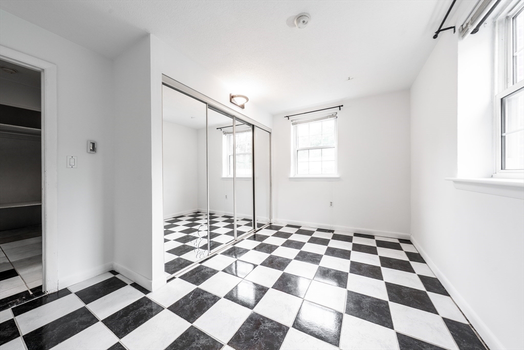 10 Colonial Village Drive, Unit 2 Arlington, MA 02474 - Photo 10 of 21