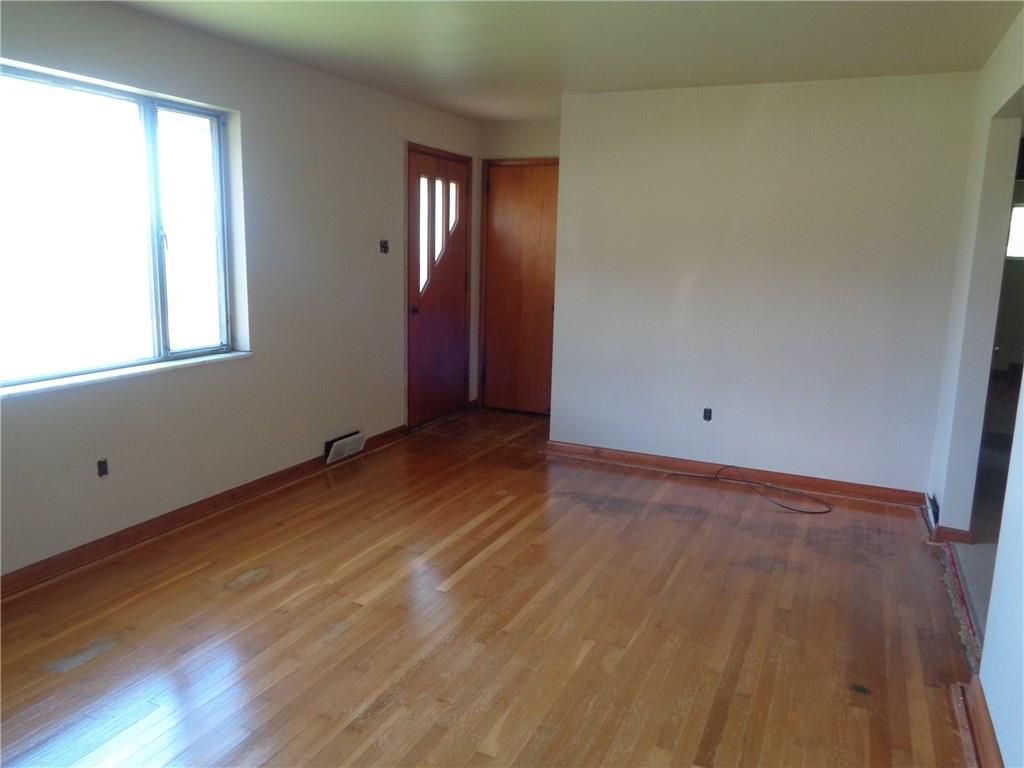3019 Sylvan Road Ambridge, PA 15003 - Photo 4 of 18 Gallery Image 4