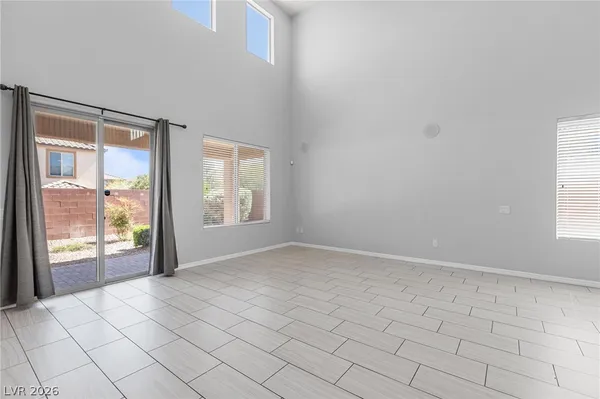 $2,900 | 11018 Elk Sands Road, Las Vegas, NV 89179