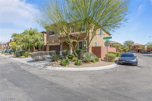 $2,900 | 11018 Elk Sands Road, Las Vegas, NV 89179