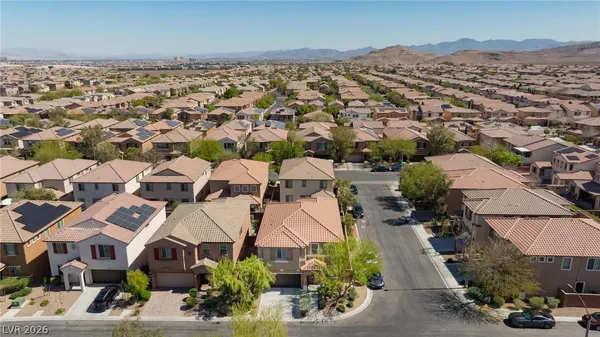 $2,900 | 11018 Elk Sands Road, Las Vegas, NV 89179