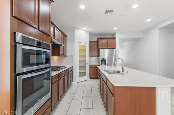 $2,900 | 11018 Elk Sands Road, Las Vegas, NV 89179