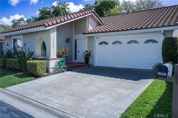 $1,030,000 | 27702 Calle Valdes, Mission Viejo, CA 92692