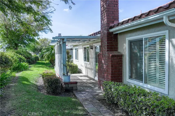 $1,030,000 | 27702 Calle Valdes, Mission Viejo, CA 92692