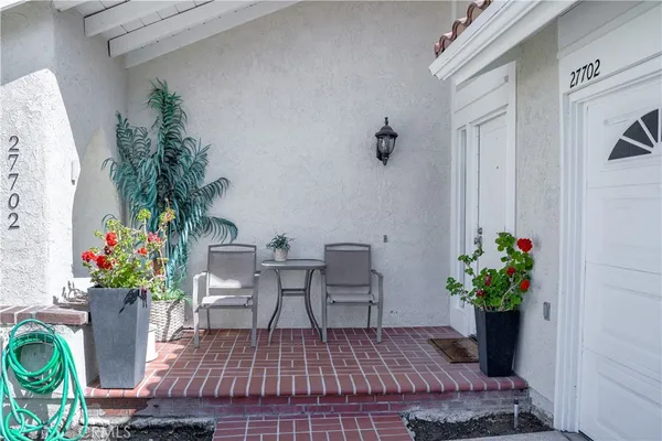 $1,030,000 | 27702 Calle Valdes, Mission Viejo, CA 92692