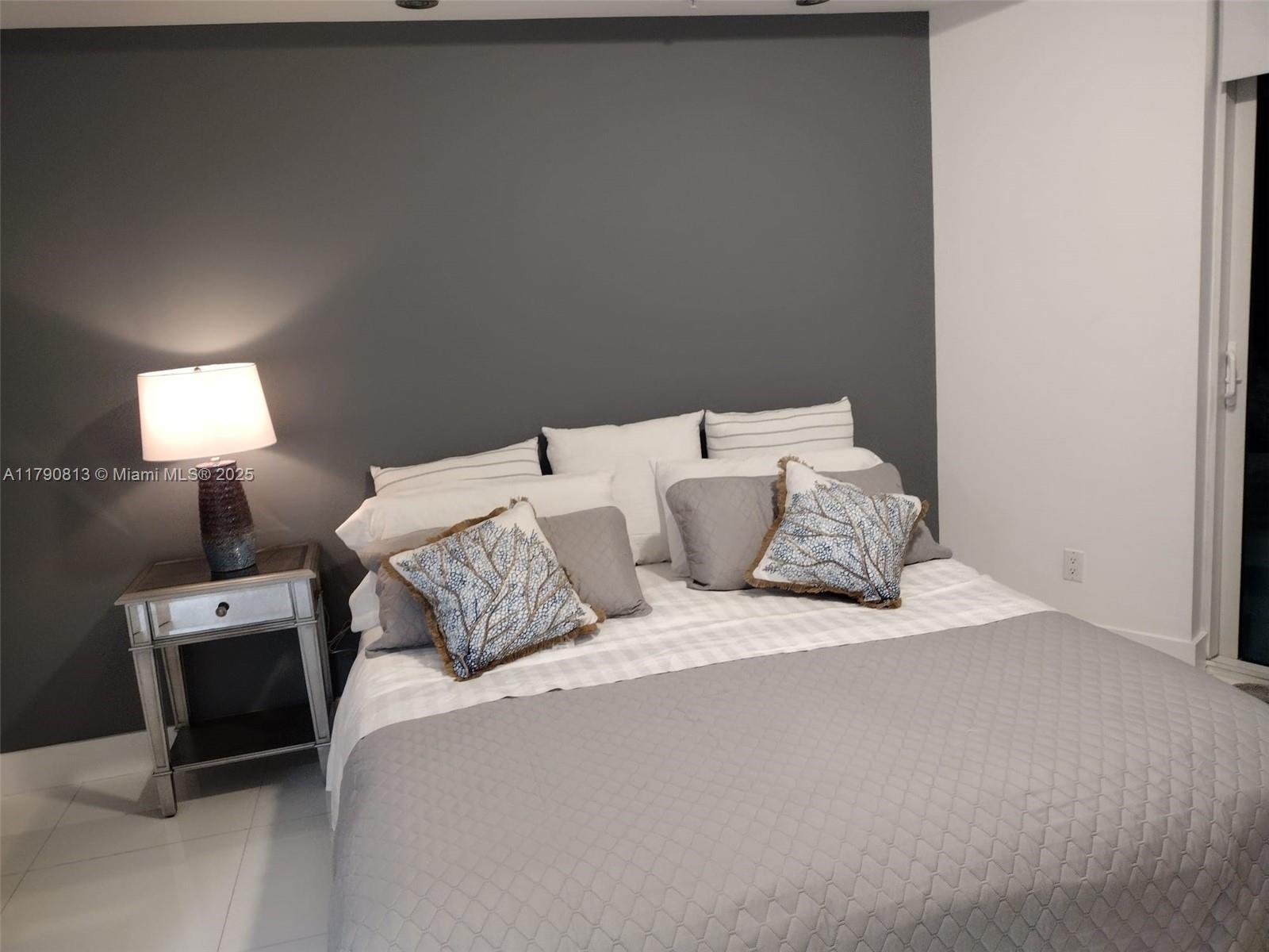 60 Southwest 13th Street, Unit 4218 Miami, FL 33130 - Photo 14 of 17