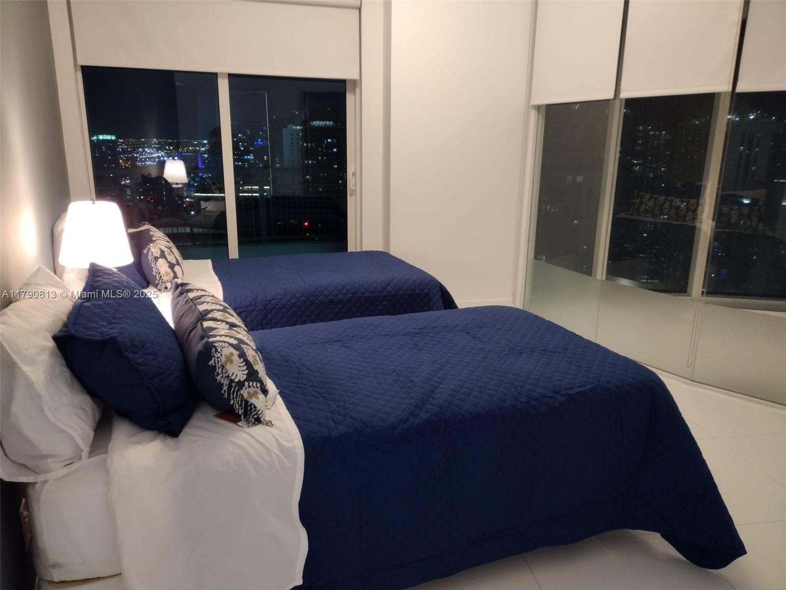 60 Southwest 13th Street, Unit 4218 Miami, FL 33130 - Photo 15 of 17