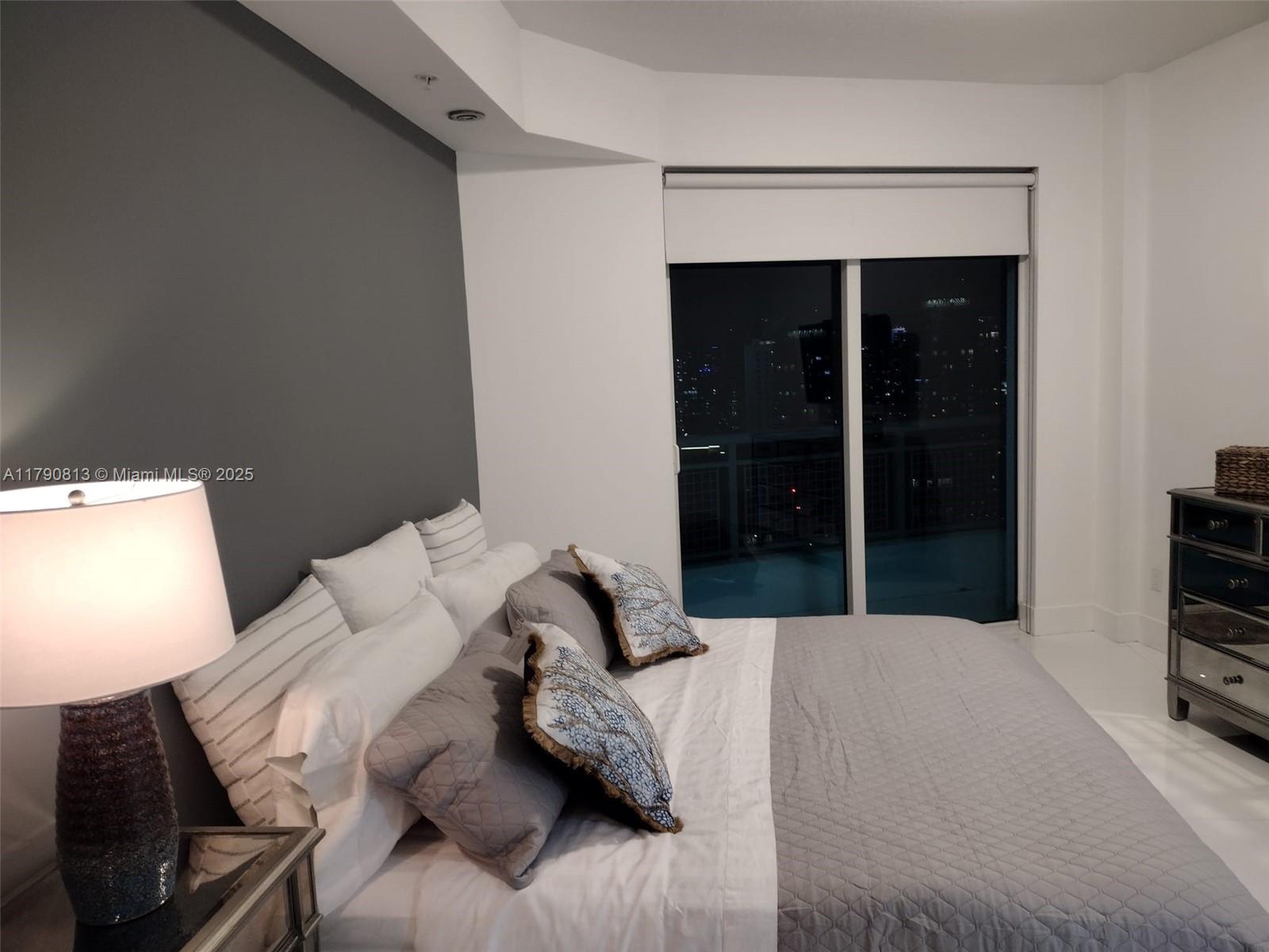 60 Southwest 13th Street, Unit 4218 Miami, FL 33130 - Photo 7 of 17