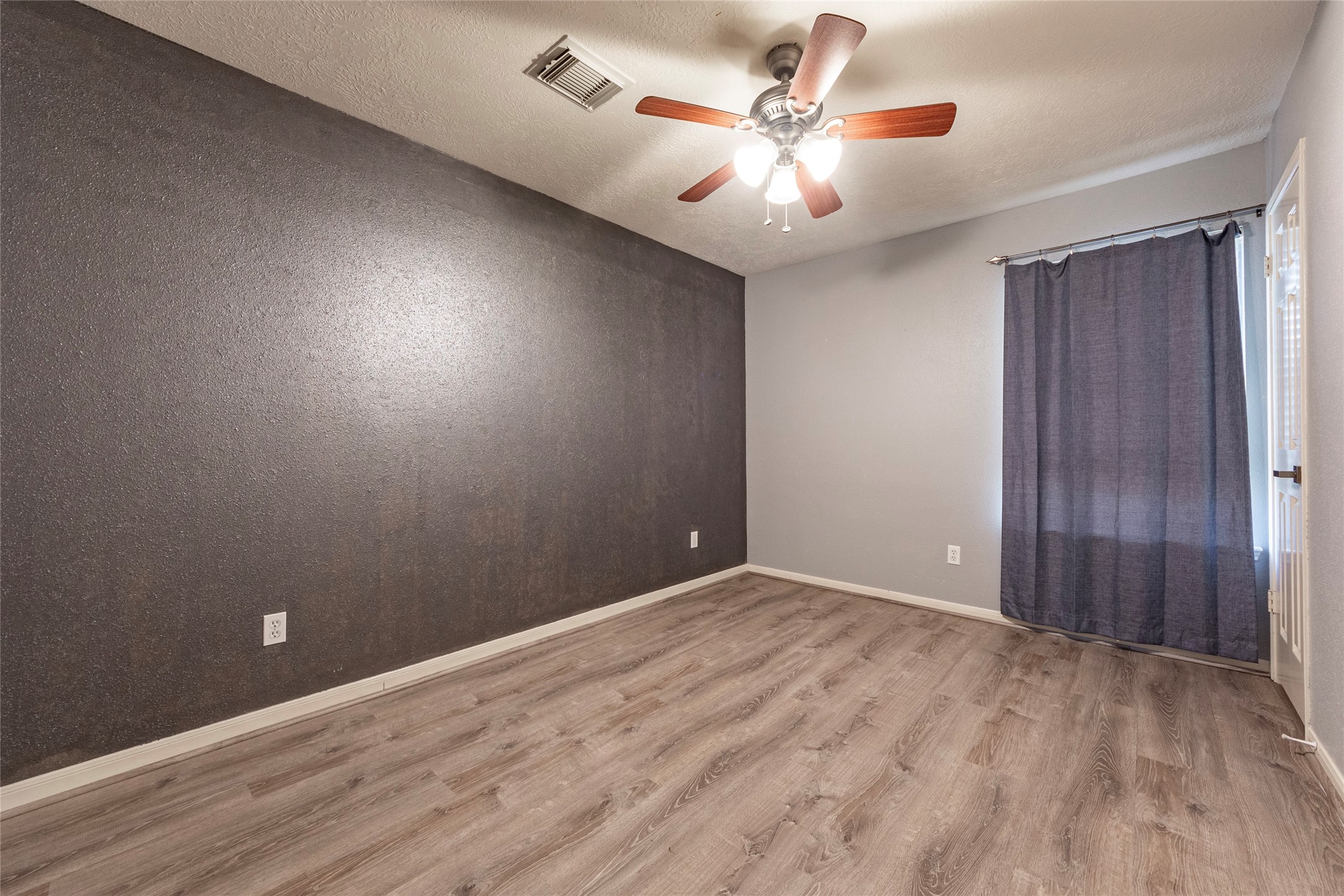 1227 Mabry Mill Road Houston, TX 77062 - Photo 29 of 39