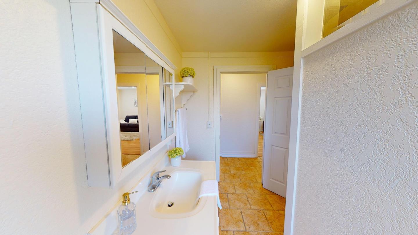 236 West Street Soledad, CA 93960 - Photo 20 of 41 a bathroom with a tub and shower