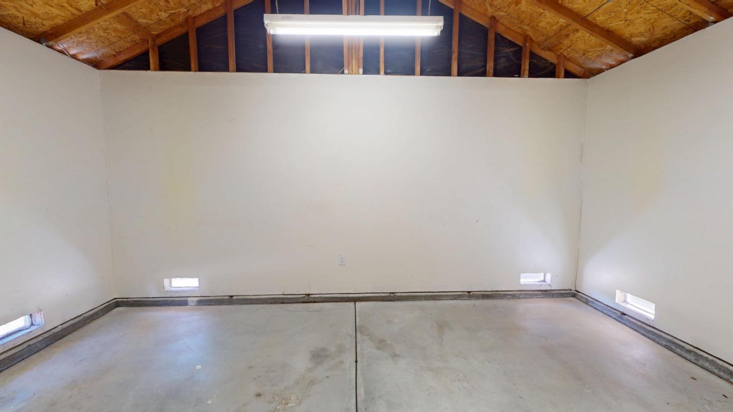 236 West Street Soledad, CA 93960 - Photo 34 of 41 a view of small space