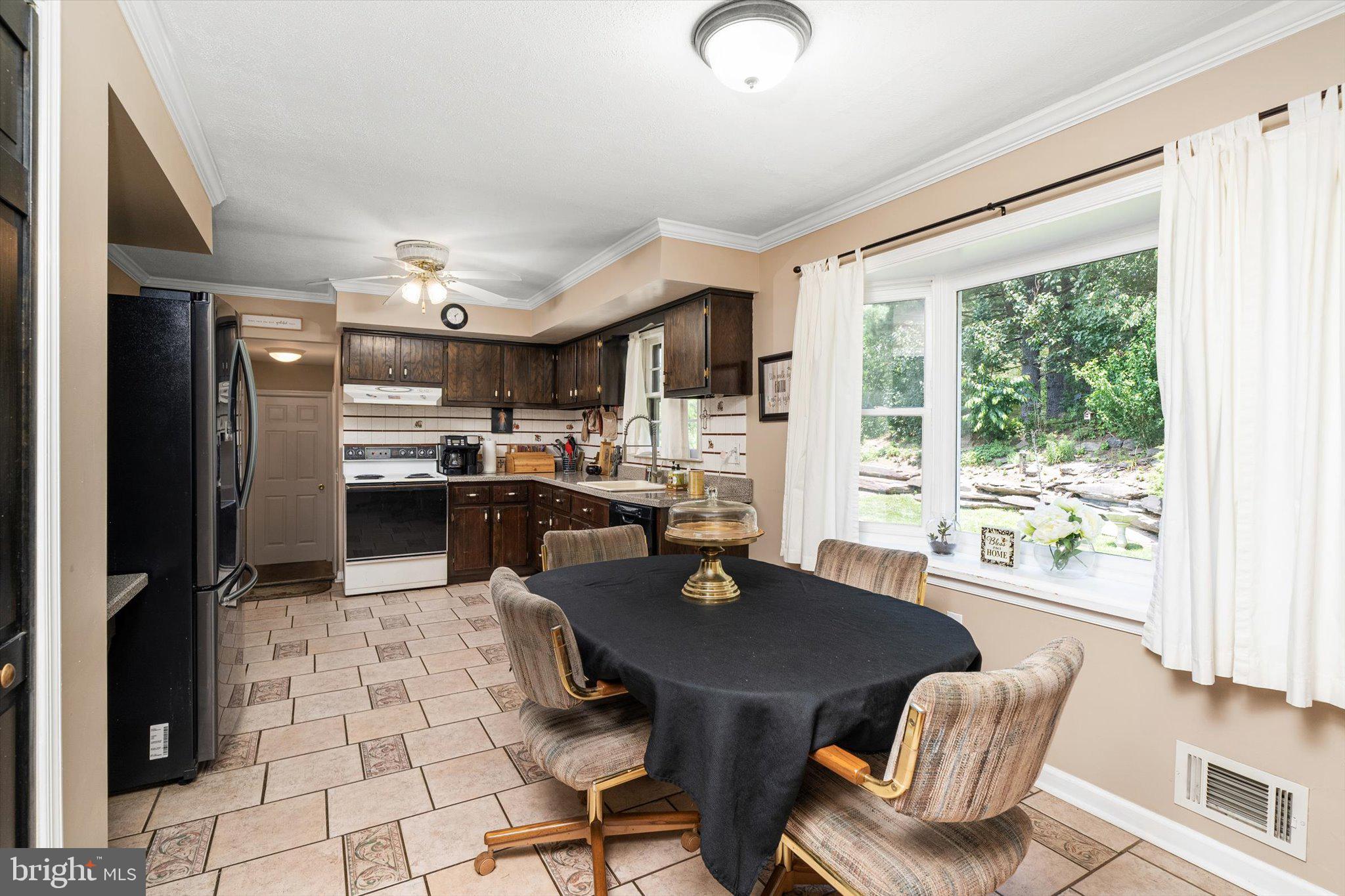 1 Pardee Place Ewing, NJ 08628 - Photo 16 of 34