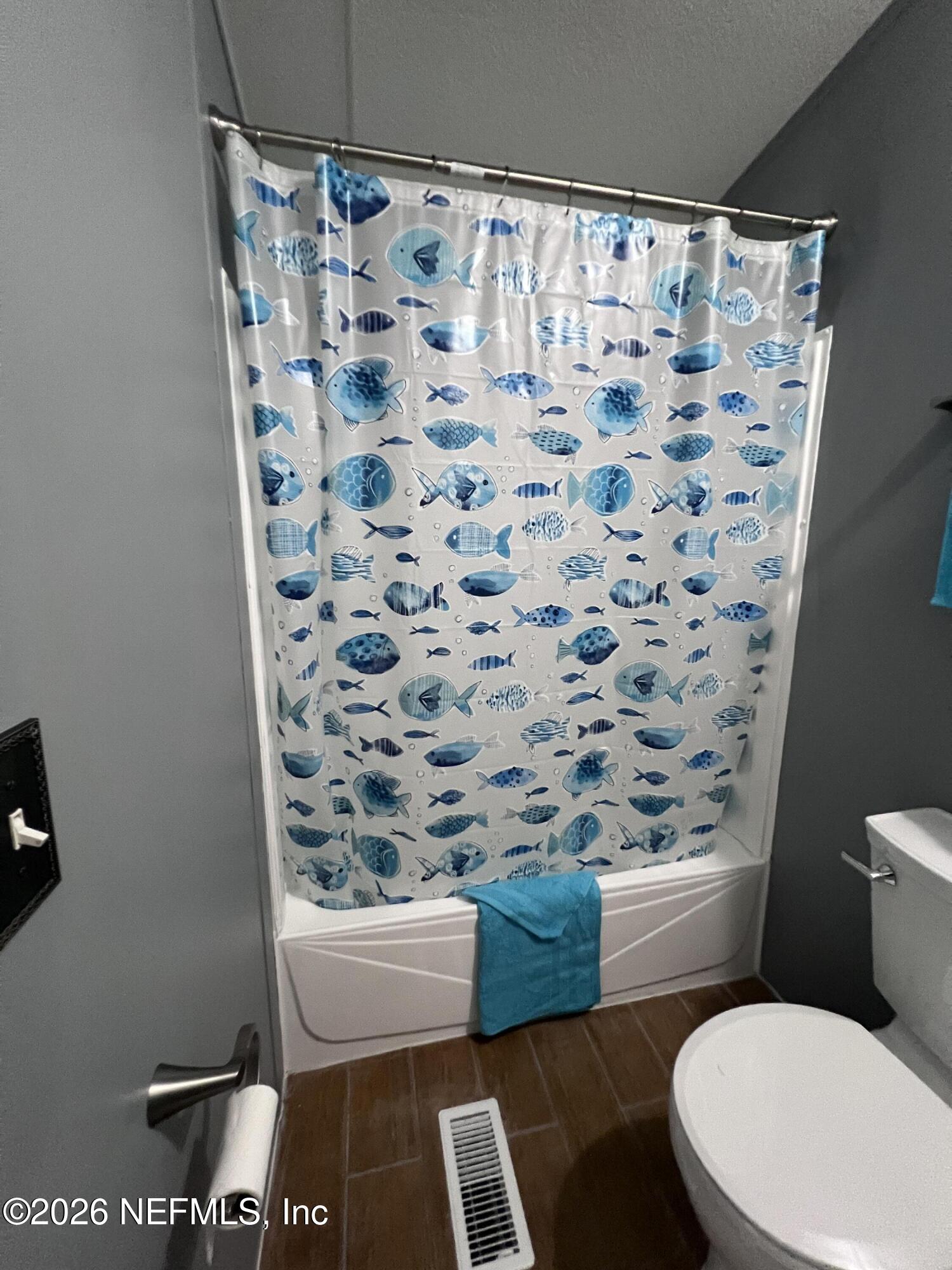 4002 Pinto Road Middleburg, FL 32068 - Photo 11 of 15 Hall bathroom 2